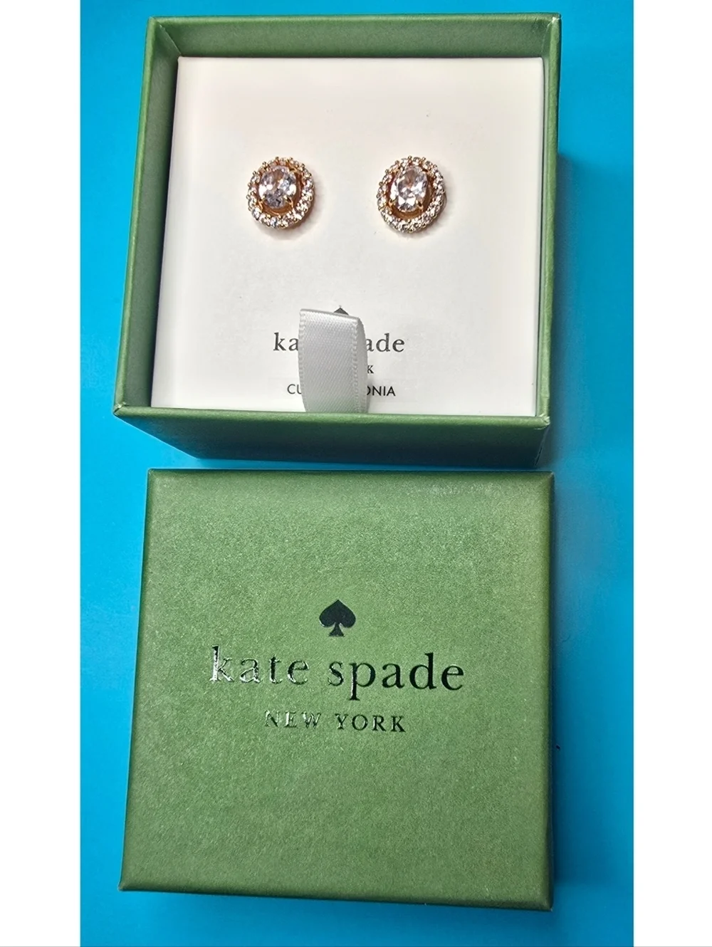 NWT Kate Spade Victoria Stud Earrings Clear Cubic Zirconia Gold Tone Halo Studs